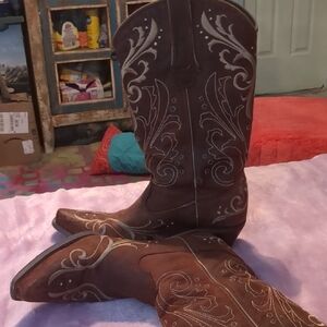 Durango Brown Western Boots with Embroidery